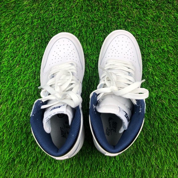 Air Jordan 1 Retro High OG ‘Metallic Navy’ - Picture 4 of 7